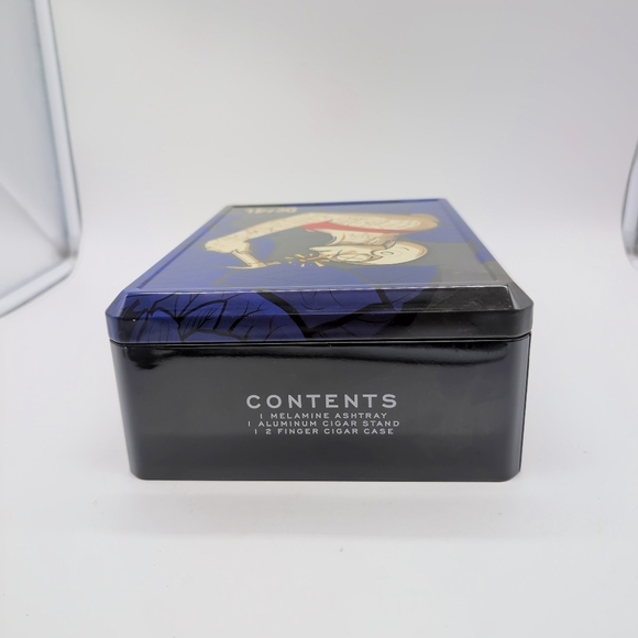 Drew Estates DE4L Blockhead Cigar Tool Kit Ashtray, Metal Stand And Metal Case - Picture 3 of 7